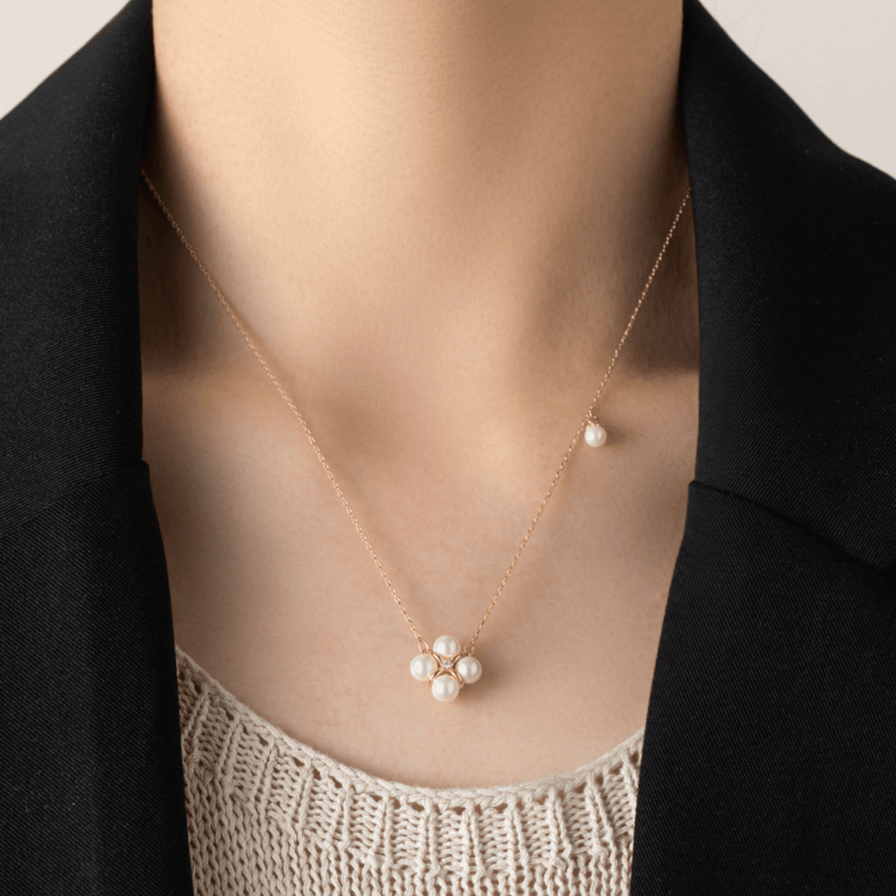 AVELIA Gold Four Leaf Clover Necklace