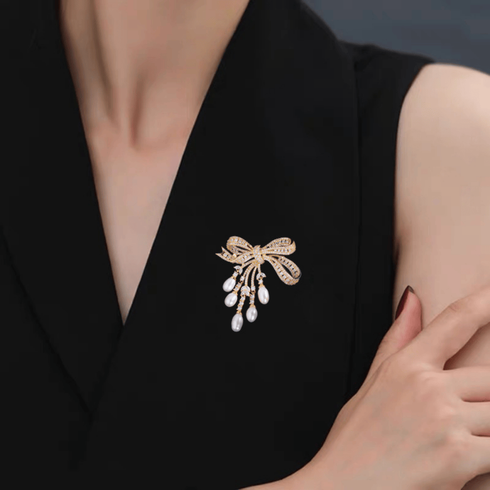 AVELIA Gold Pearl Bow Brooch