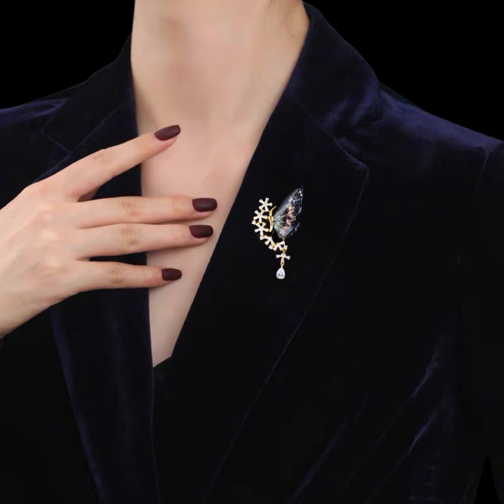 AVELIA Purple Butterfly Brooch