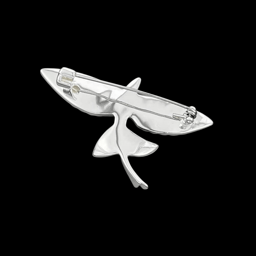 AVELIA Silver Fly Fish Brooch