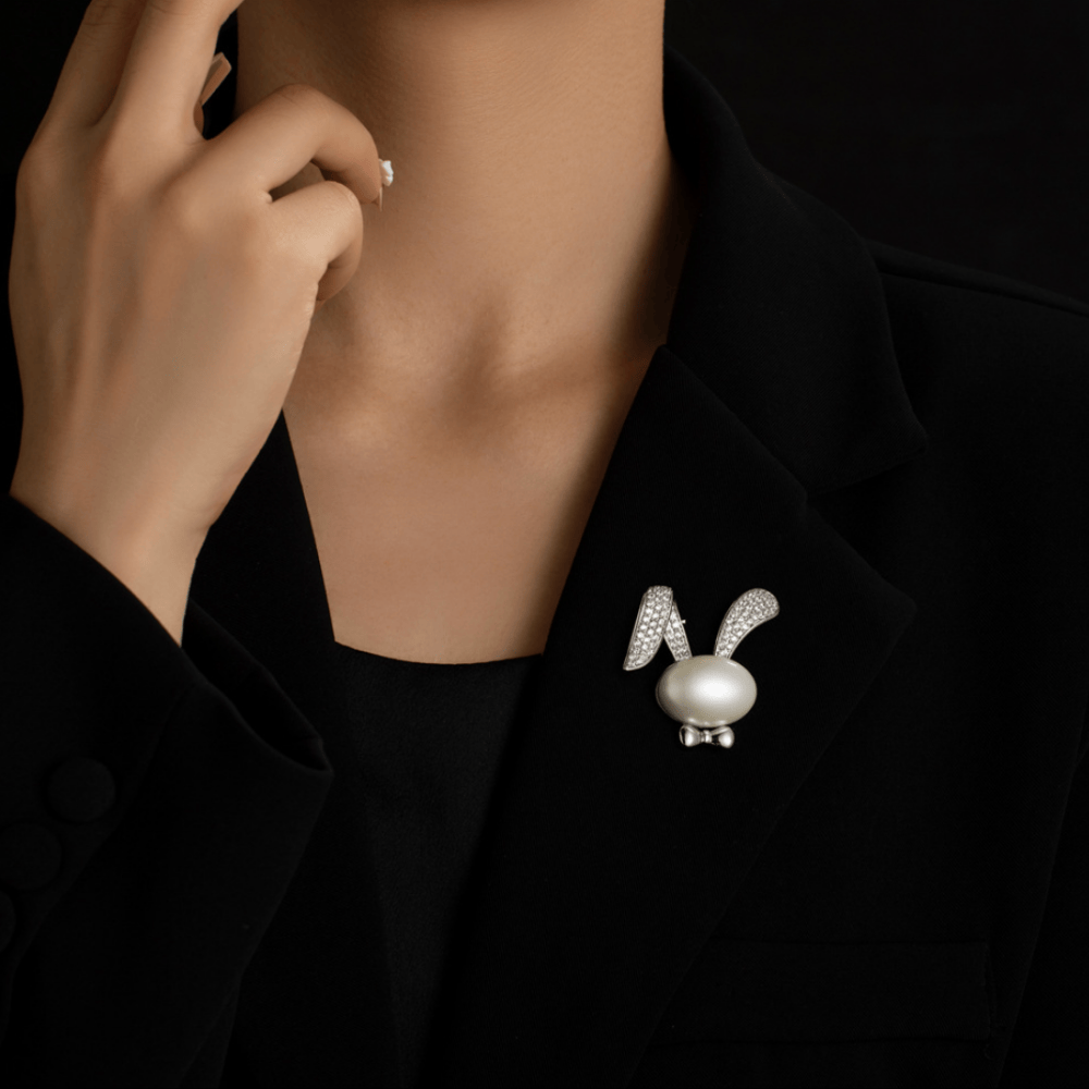 AVELIA Silver Pearl Rabbit Brooch