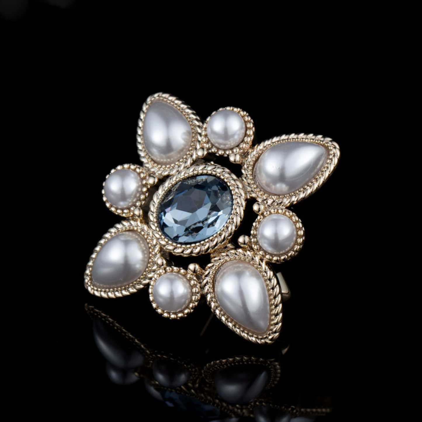VINTAGE Azure Pearl Reverie Brooch - AVELIA JEWELRY