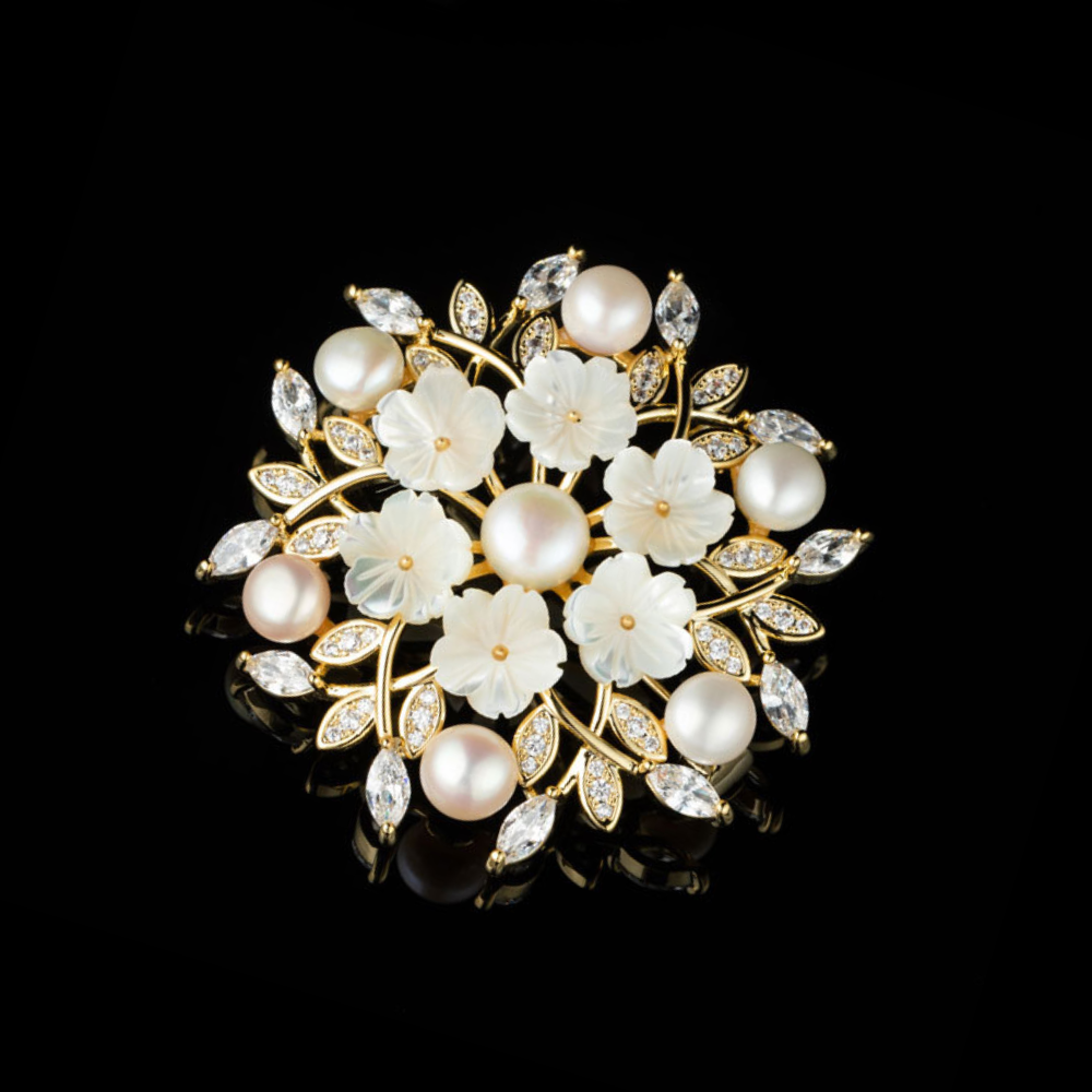 AVELIA White Flower Brooch