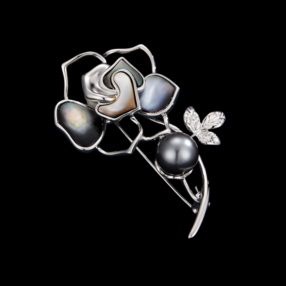 AVELIA Silver Flower Brooch