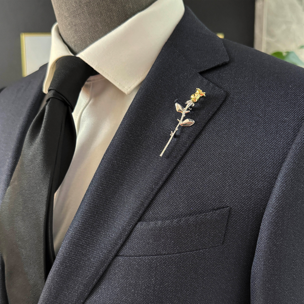 AVELIA Men's Rose Brooch