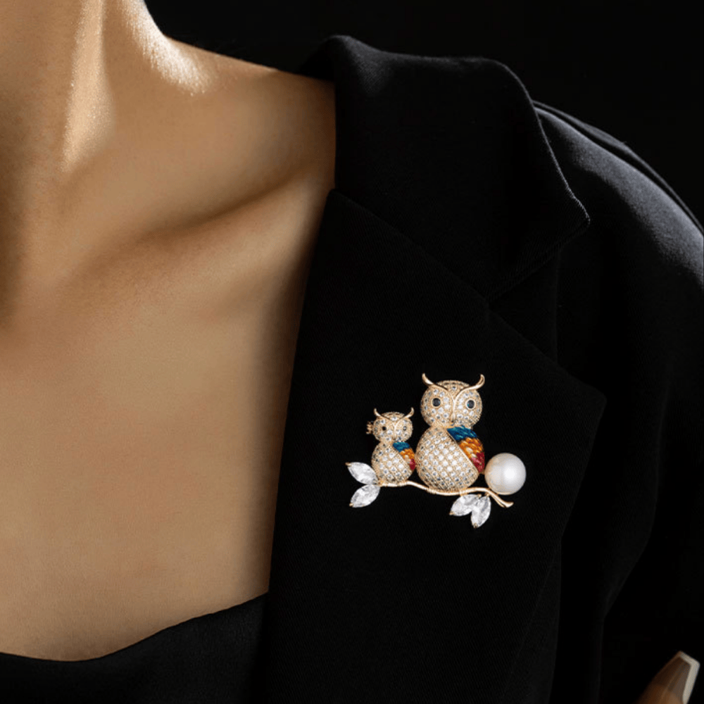AVELIA Crystal Double Owl Pearl Brooch
