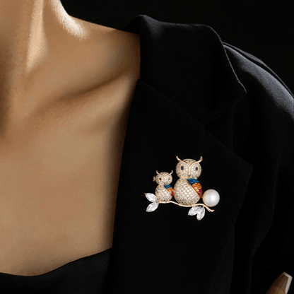 AVELIA Crystal Double Owl Pearl Brooch