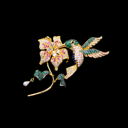 AVELIA Gold Hummingbird Brooch​