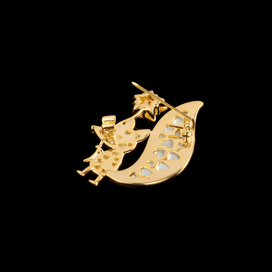 AVELIA Gold Mother of Pearl Fox Brooch