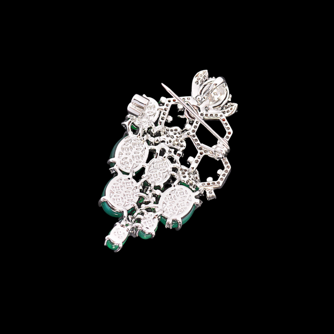 AVELIA Green Grape Bee Brooch