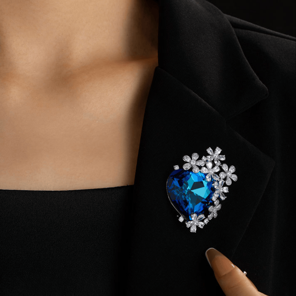 AVELIA Rhinestone Heart Brooch