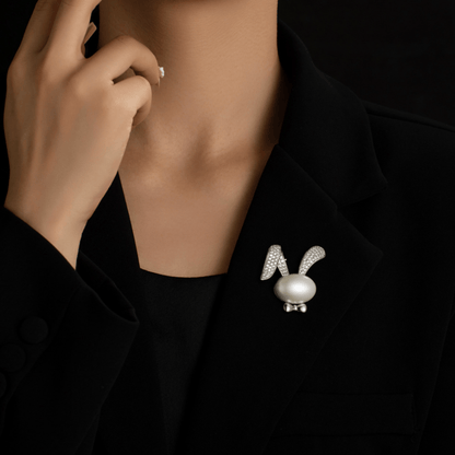 AVELIA Silver Pearl Rabbit Brooch