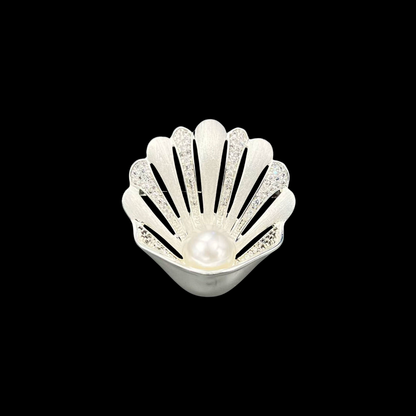 AVELIA Silver Scallop Seashell Brooch