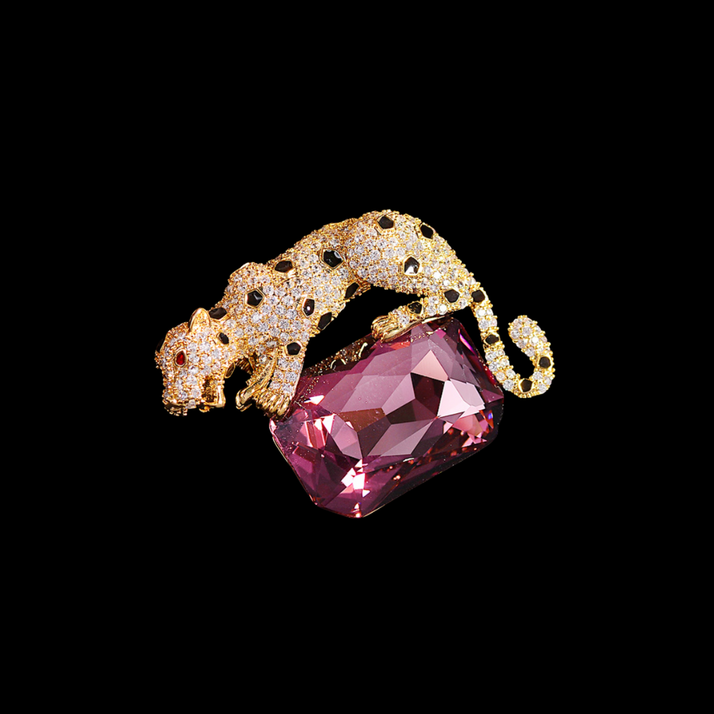 AVELIA Vintage Gold Leopard Brooch