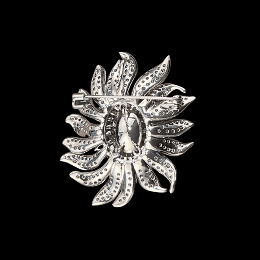 AVELIA Vintage Monet Flower Brooch​