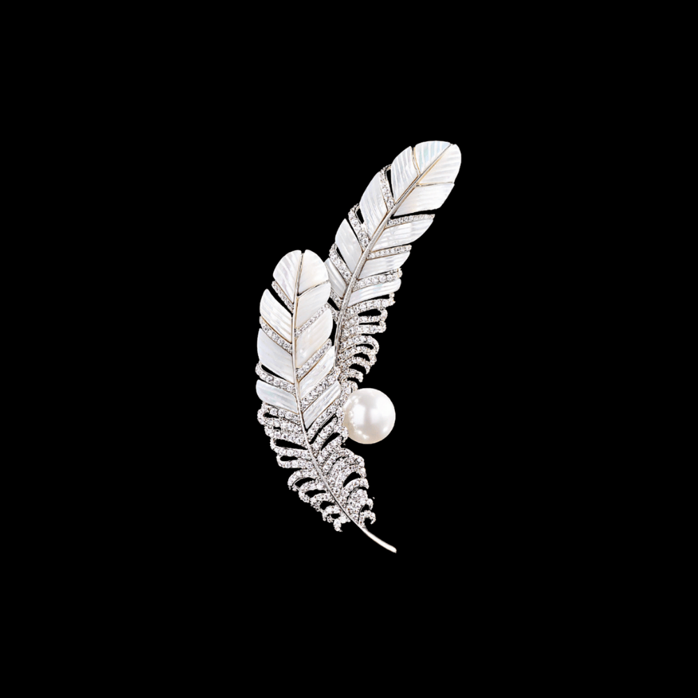AVELIA Vintage Silver Pearl Feather Brooch