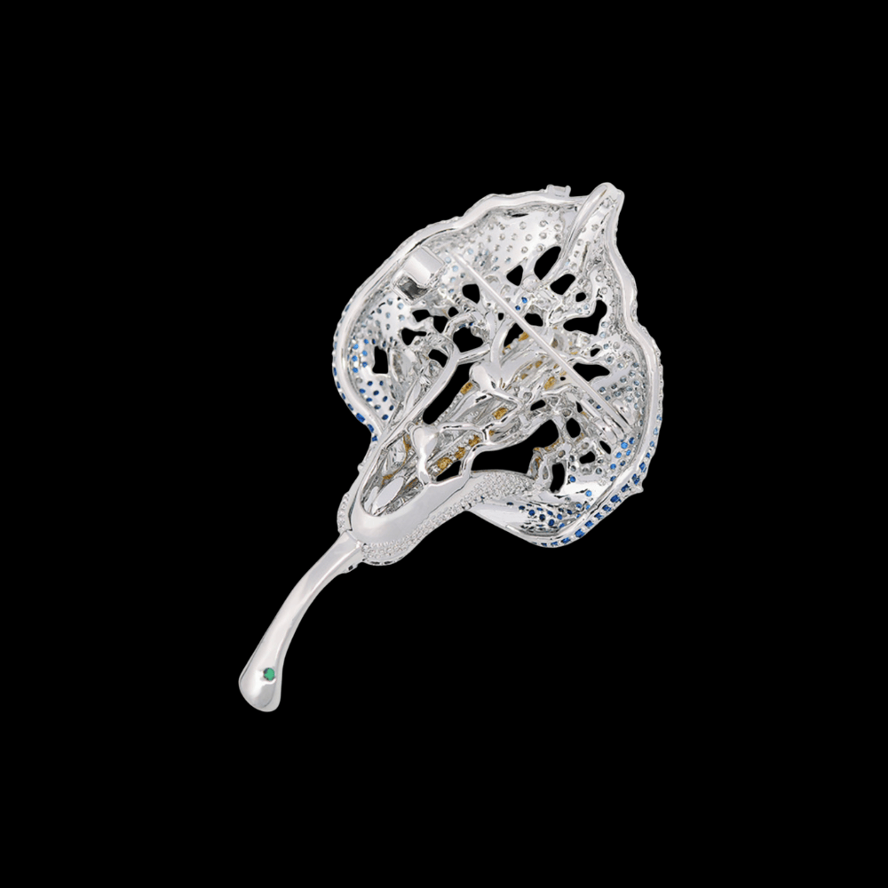 AVELIA Vintage​ Calla Lily Brooch