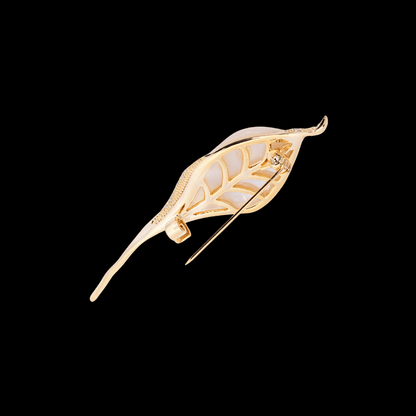 AVELIA White Calla Lily Brooch
