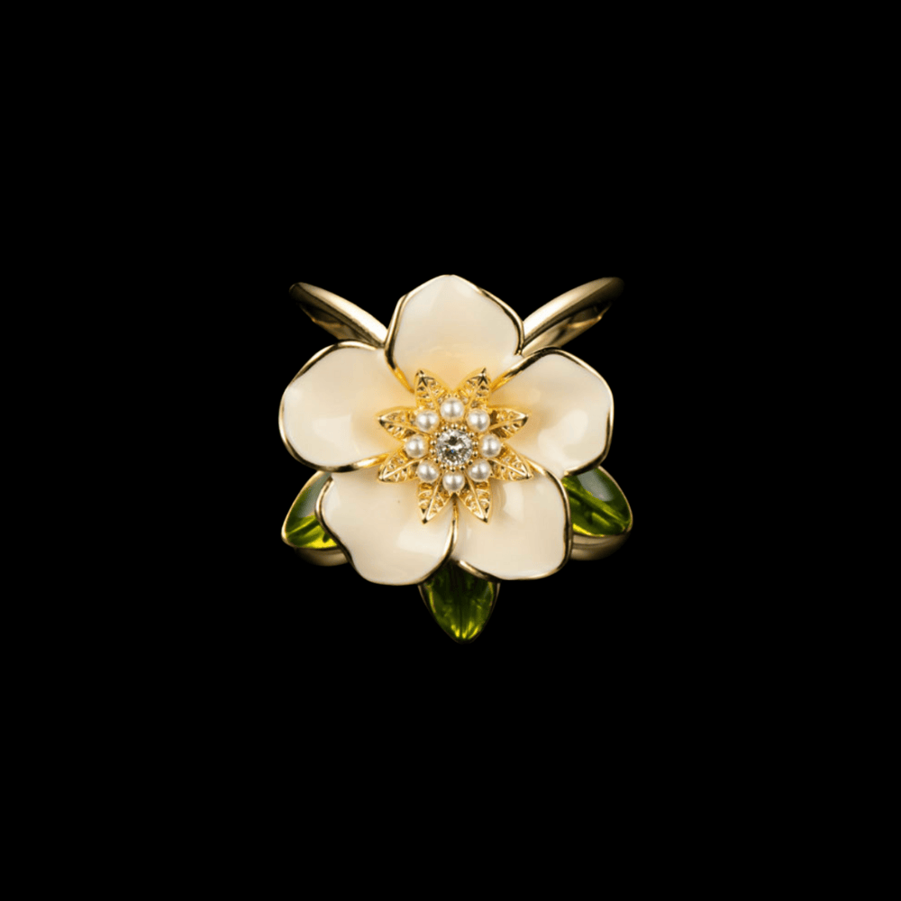AVELIA White Gardenia Scarf Ring