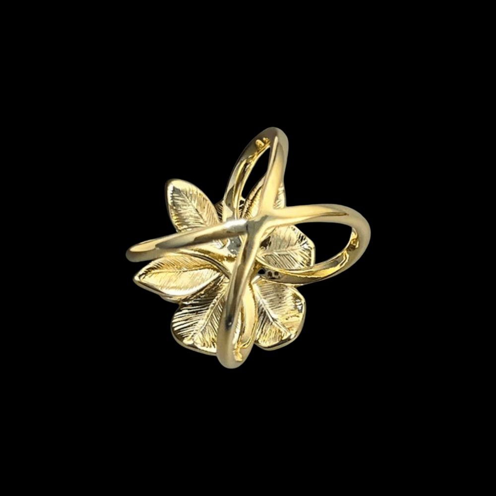 AVELIA White Gardenia Scarf Ring