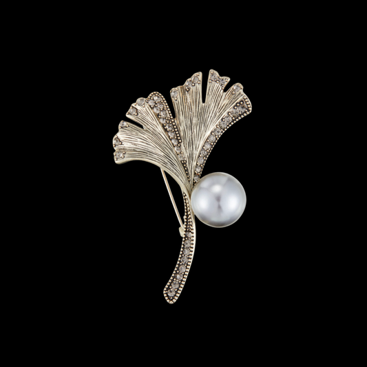 AVELIA Vintage Gold Ginkgo Pearl Brooch