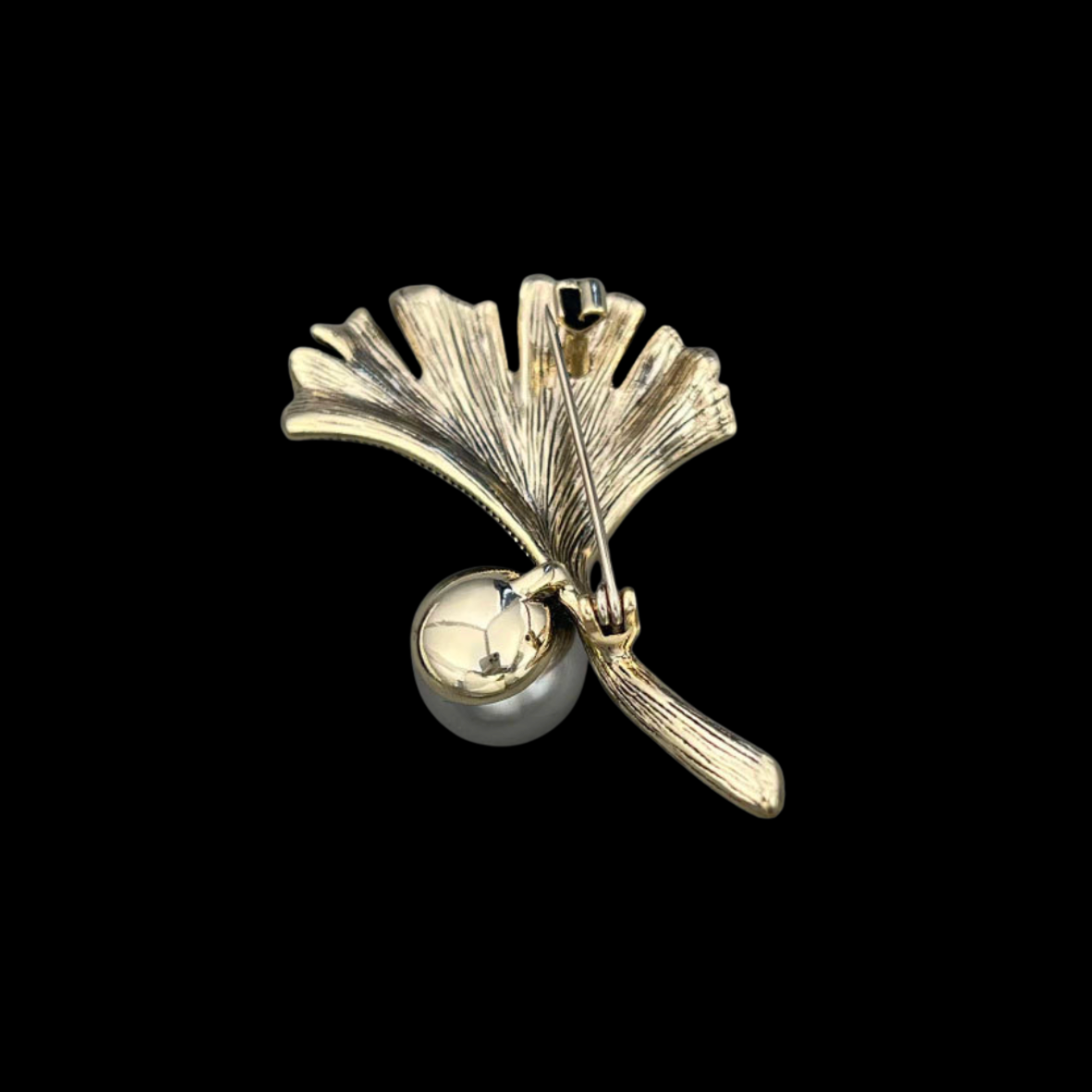AVELIA Vintage Gold Ginkgo Pearl Brooch