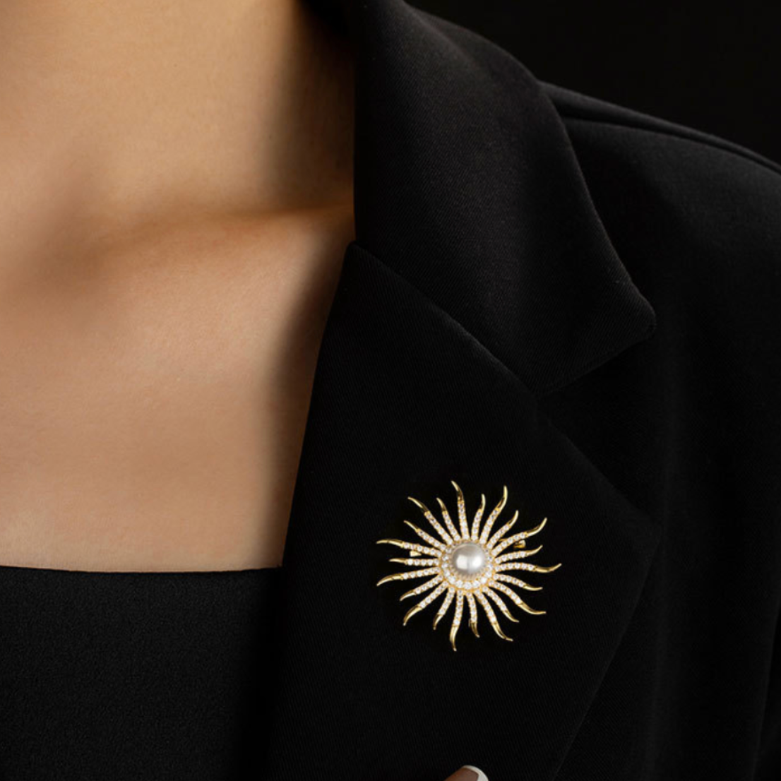 AVELIA Vintage Gold Sunburst Pearl Brooch