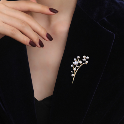 AVELIA Vintage Pearl Bouquet Brooch