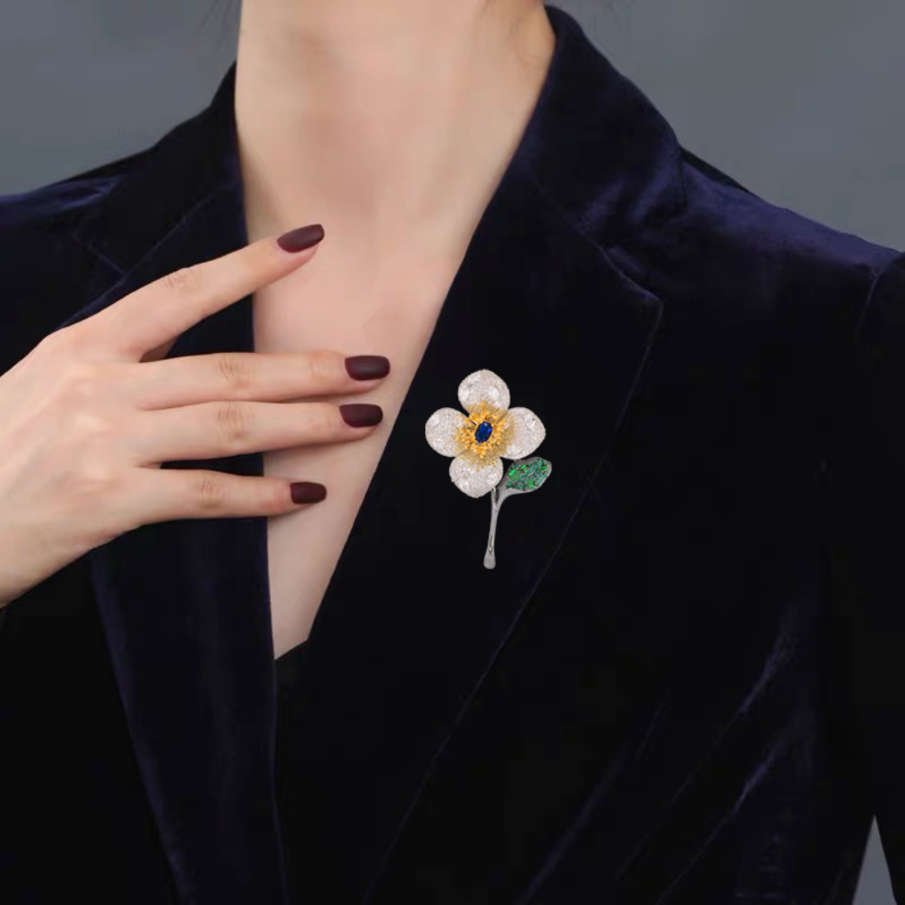 AVELIA Fortunelle Clover-Inspired Gem Flower Brooch