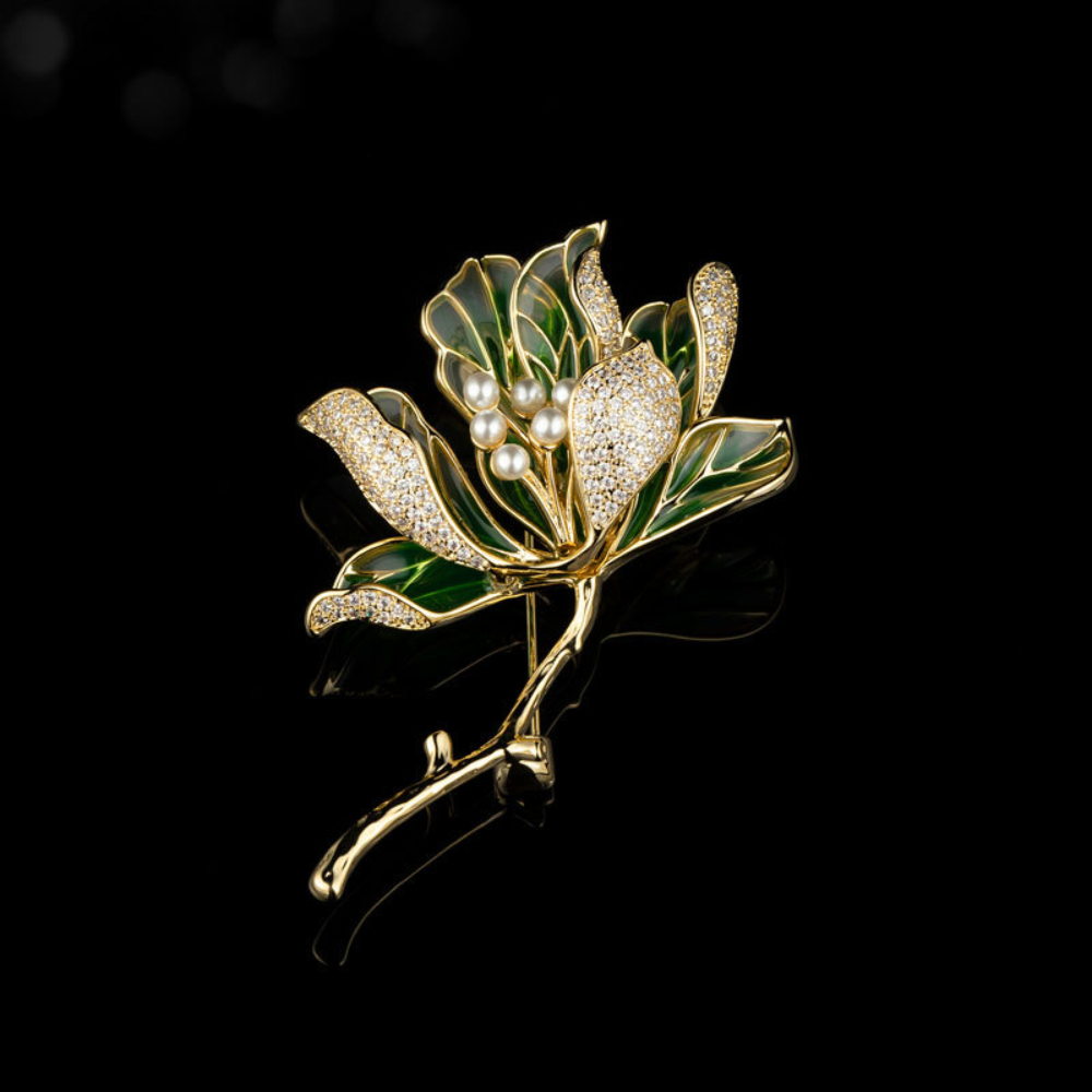 AVELIA Vintage Enamel Flower Brooch