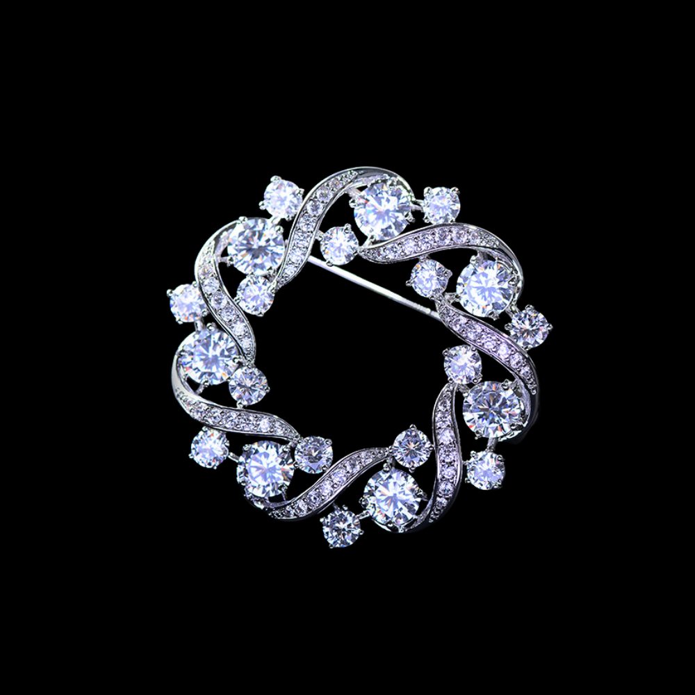 AVELIA Fortunelle Twisted Annular Brooch