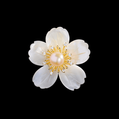 AVELIA Magnetic White Flower Brooch