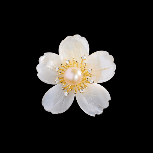 AVELIA Magnetic White Flower Brooch